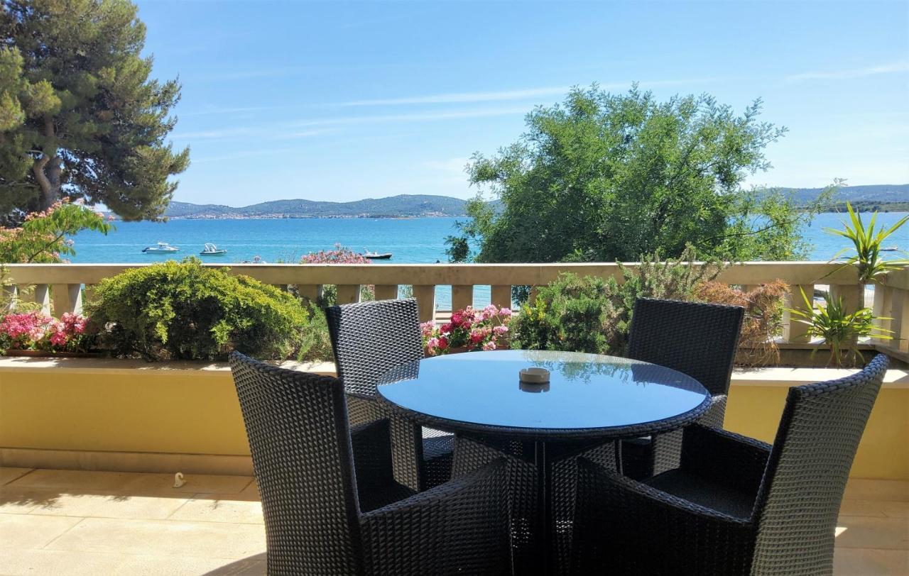 Apartments Petra I Karlo Турань Экстерьер фото